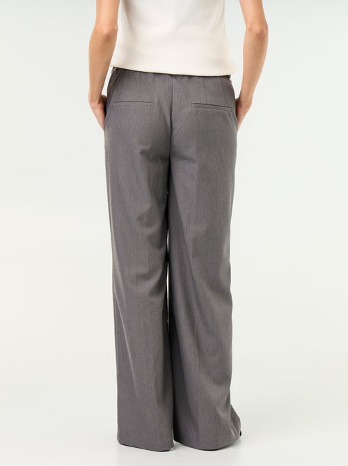 Pantalon de maternité à pinces - Kiabi Pantalon de maternité à pinces - Kiabi