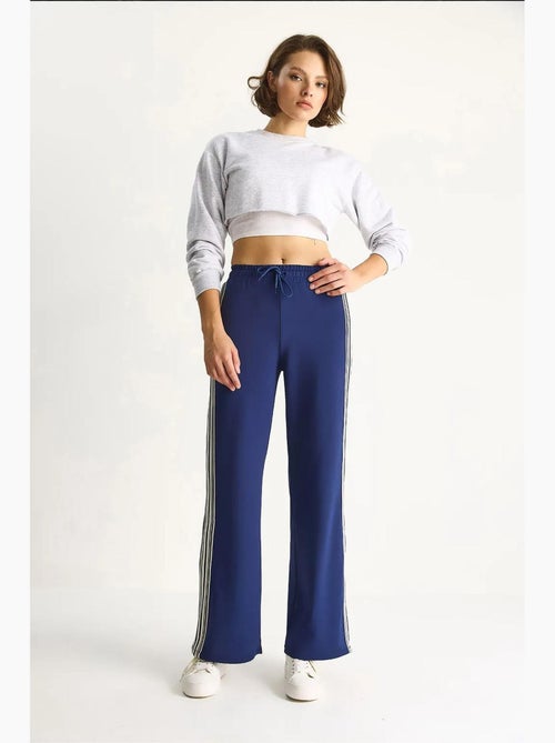 Pantalon de survêtement à enfiler à jambe large lucci - Kiabi Pantalon de survêtement à enfiler à jambe large lucci - Kiabi