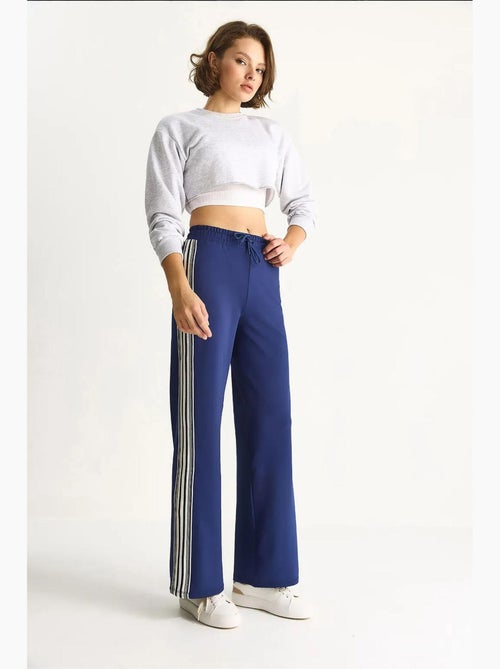 Pantalon de survêtement à enfiler à jambe large lucci - Kiabi Pantalon de survêtement à enfiler à jambe large lucci - Kiabi