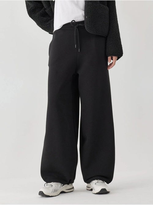 Pantalon de survêtement basique à coupe ajustée et surélevée hiccup - Kiabi Pantalon de survêtement basique à coupe ajustée et surélevée hiccup - Kiabi