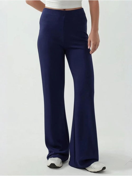 Pantalon de survêtement coupe droite en modal, coupe décontractée hiccup - Kiabi Pantalon de survêtement coupe droite en modal, coupe décontractée hiccup - Kiabi