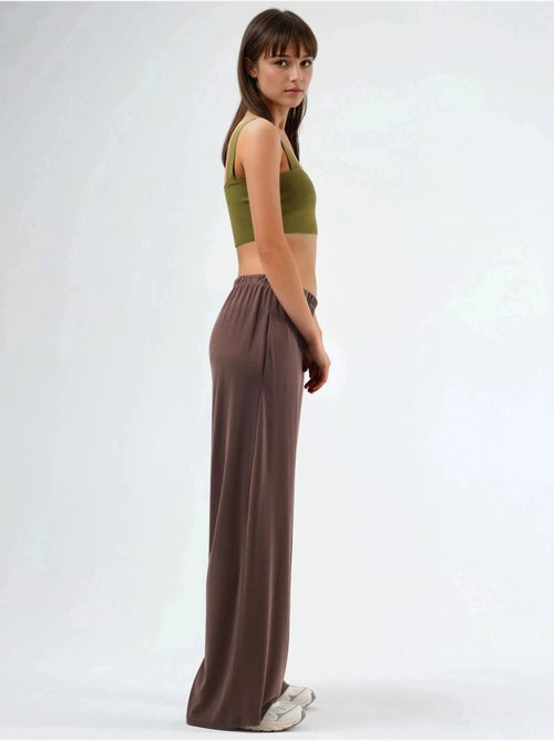 Pantalon droit à taille élastique busem - Kiabi Pantalon droit à taille élastique busem - Kiabi