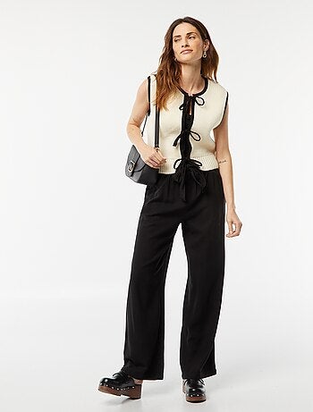 Pantalon droit avec ceinture à nouer à la taille