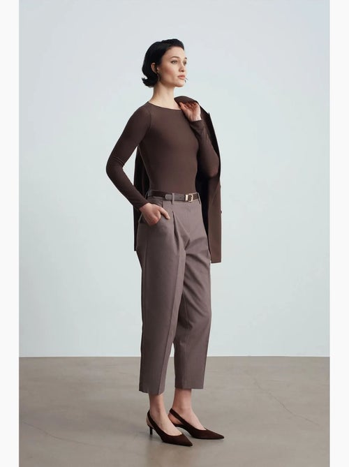 Pantalon droit avec ceinture dilvin - Kiabi Pantalon droit avec ceinture dilvin - Kiabi