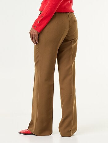 Pantalon droit avec taille ceinturée