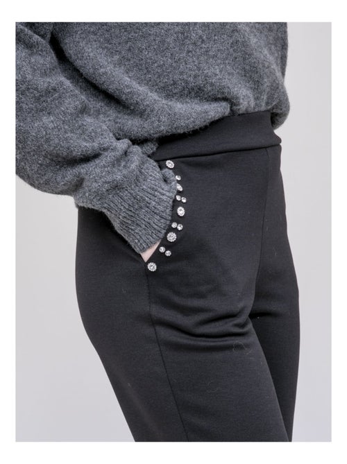 Pantalon droit détails strass esmena - Kiabi Pantalon droit détails strass esmena - Kiabi