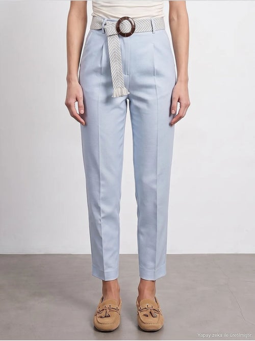 Pantalon droit en crêpe à plis dilvin - Kiabi Pantalon droit en crêpe à plis dilvin - Kiabi