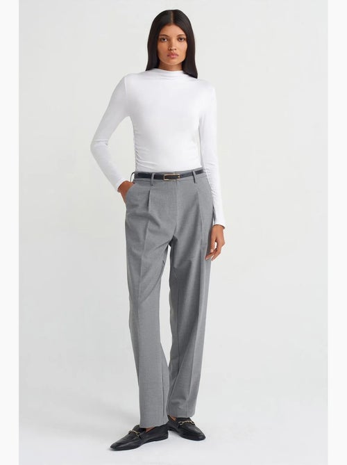 Pantalon droit en crêpe avec ceinture dilvin - Kiabi Pantalon droit en crêpe avec ceinture dilvin - Kiabi