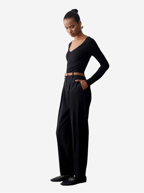 Pantalon droit en crêpe avec ceinture dilvin - Kiabi Pantalon droit en crêpe avec ceinture dilvin - Kiabi