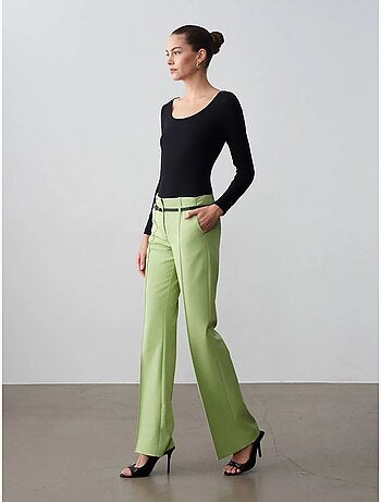 Pantalon droit en crêpe avec ceinture dilvin