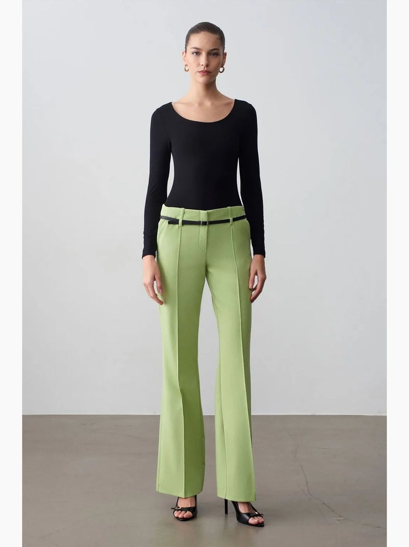 Pantalon droit en crêpe avec ceinture dilvin Vert menthe - Kiabi