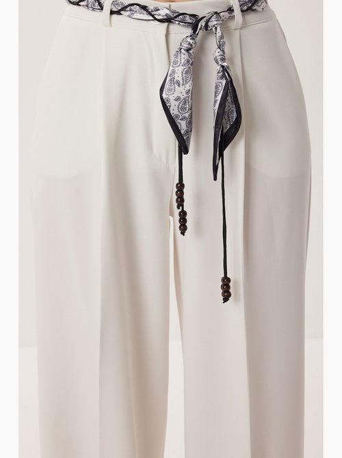 Pantalon droit pour femme istanbul - Kiabi Pantalon droit pour femme istanbul - Kiabi