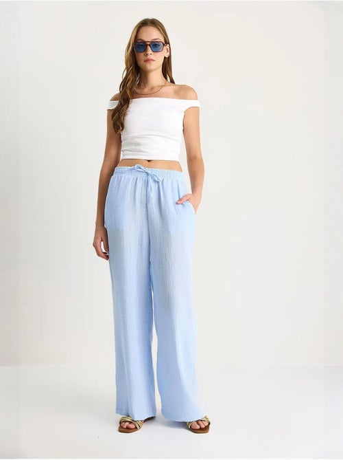 Pantalon droit taille haute avec cordon de serrage à la taille lucci - Kiabi Pantalon droit taille haute avec cordon de serrage à la taille lucci - Kiabi