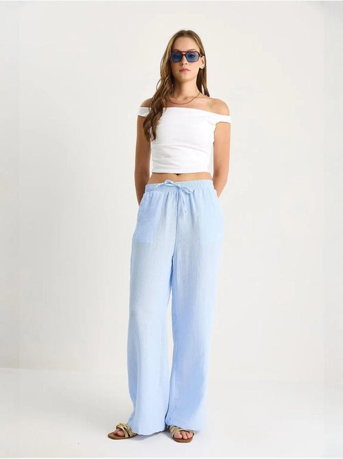 Pantalon droit taille haute avec cordon de serrage à la taille lucci - Kiabi Pantalon droit taille haute avec cordon de serrage à la taille lucci - Kiabi