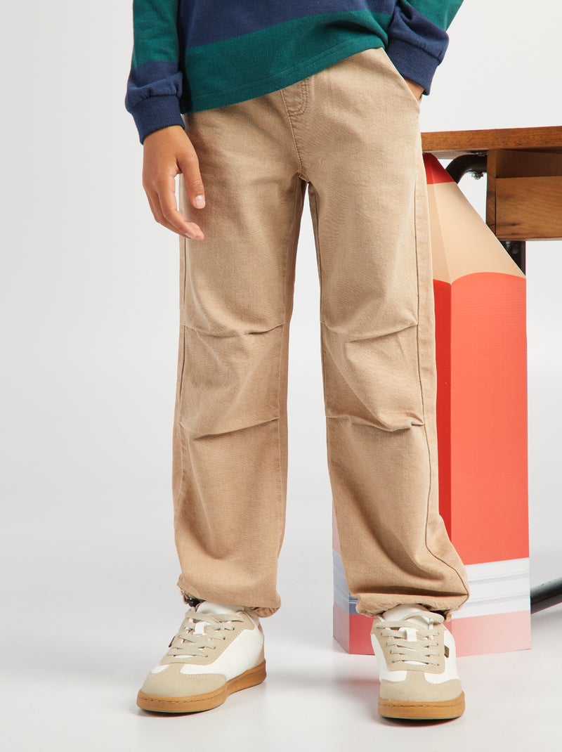Pantalon en denim plis d'aisance genoux beige - Kiabi
