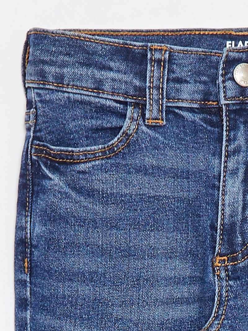 Pantalon en jean coupe flare - Coupe + ajustée Bleu - Kiabi