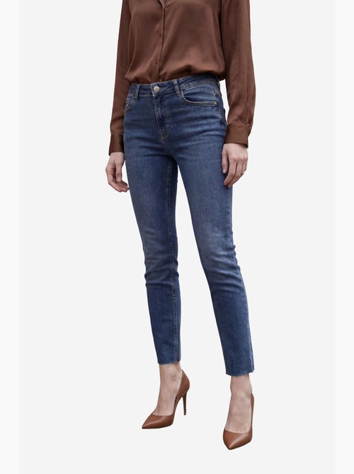 Pantalon en jean skinny taille haute avec fermeture éclair my fashion - Kiabi Pantalon en jean skinny taille haute avec fermeture éclair my fashion - Kiabi