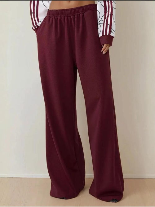 Pantalon en jersey à jambe large avec taille élastique - Kiabi Pantalon en jersey à jambe large avec taille élastique - Kiabi