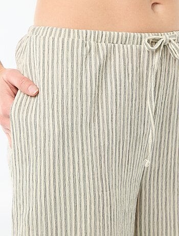 Pantalon femme en maille légère à coupe large