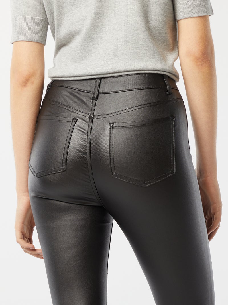 Pantalon en simili noir - Kiabi