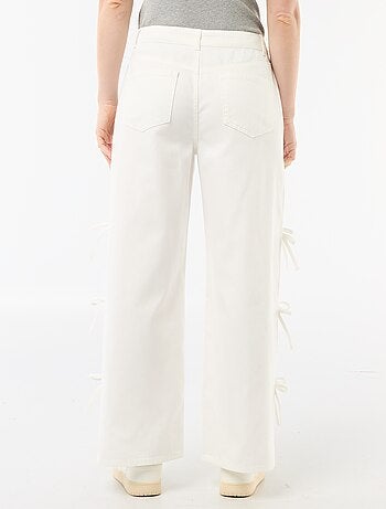 Pantalon en twill avec noeuds sur côtés