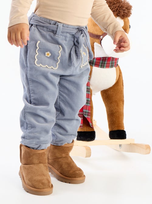 Pantalon en velours avec poches brodées - Kiabi