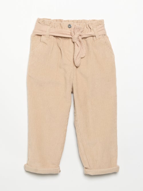 Pantalon en velours côtelé avec ceinture incluse - Kiabi Pantalon en velours côtelé avec ceinture incluse - Kiabi