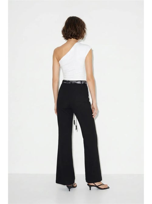 Pantalon évasé taille haute avec ceinture lucci - Kiabi Pantalon évasé taille haute avec ceinture lucci - Kiabi