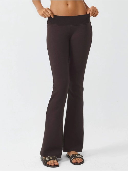 Pantalon évasé taille haute avec élastique busem - Kiabi Pantalon évasé taille haute avec élastique busem - Kiabi