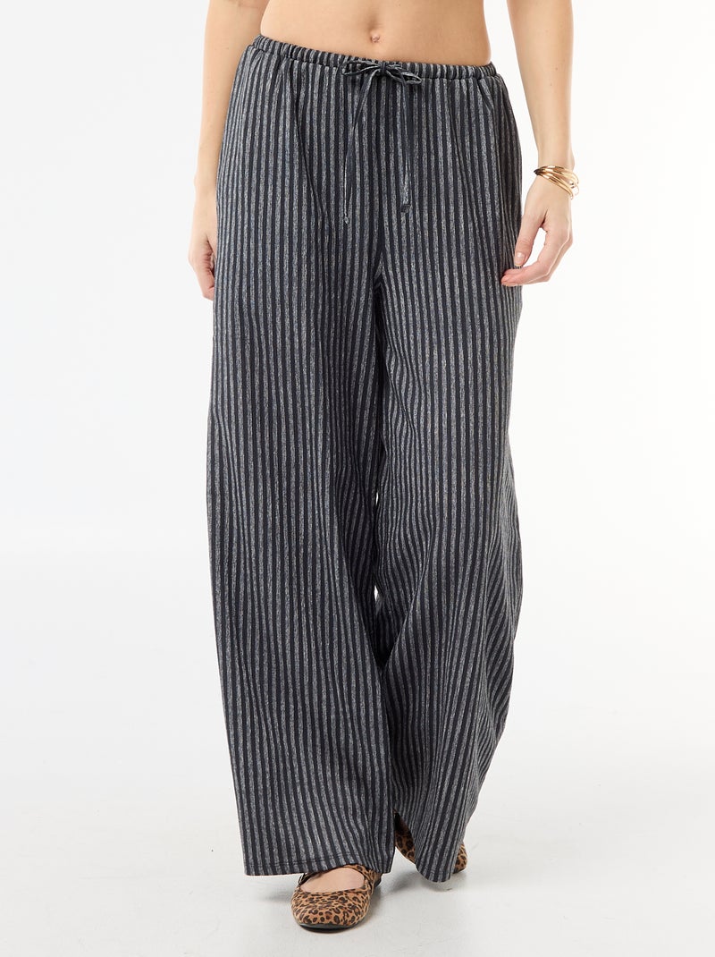 Pantalon femme ample en maille crinkle Gris - Kiabi