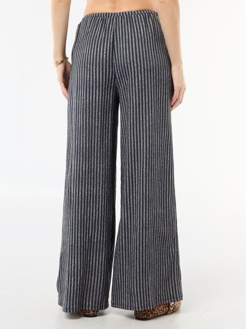 Pantalon femme ample en maille crinkle - Kiabi
