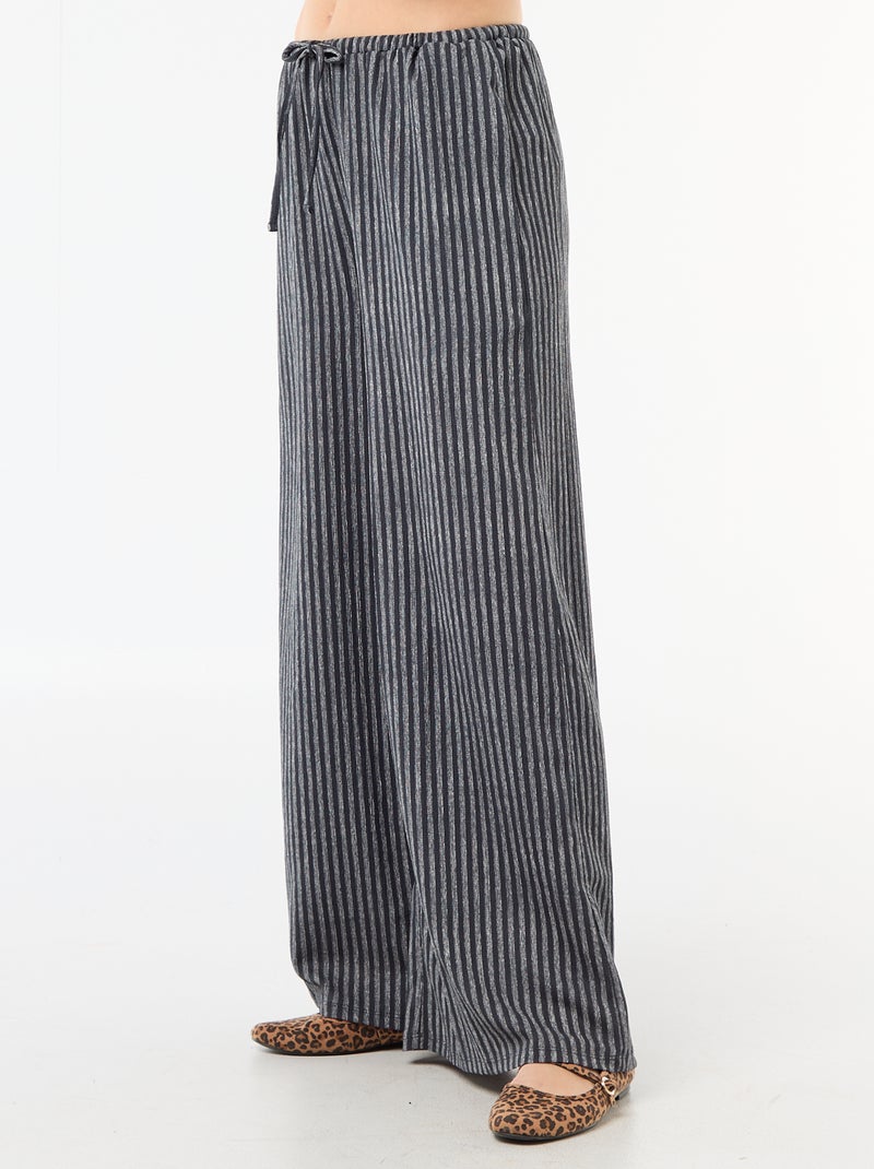 Pantalon femme ample en maille crinkle Gris - Kiabi