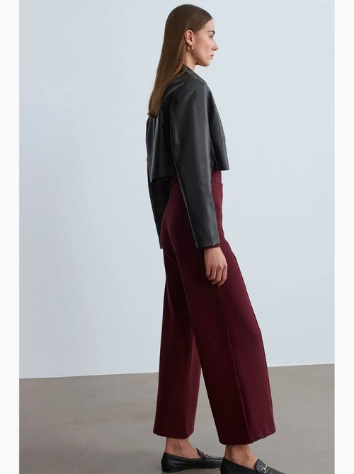 Pantalon femme en maille à jambe large dilvin - Kiabi Pantalon femme en maille à jambe large dilvin - Kiabi