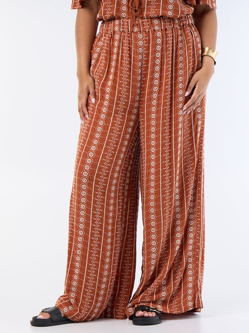 Pantalon fluide avec broderies - Kiabi