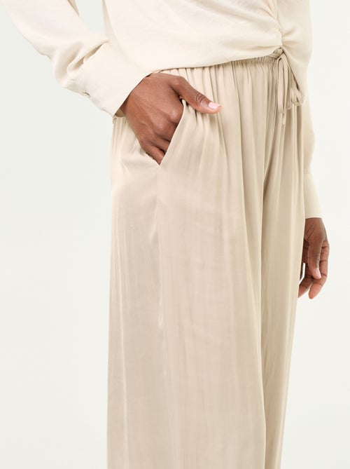 Pantalon fluide forme balloon - Kiabi Pantalon fluide forme balloon - Kiabi