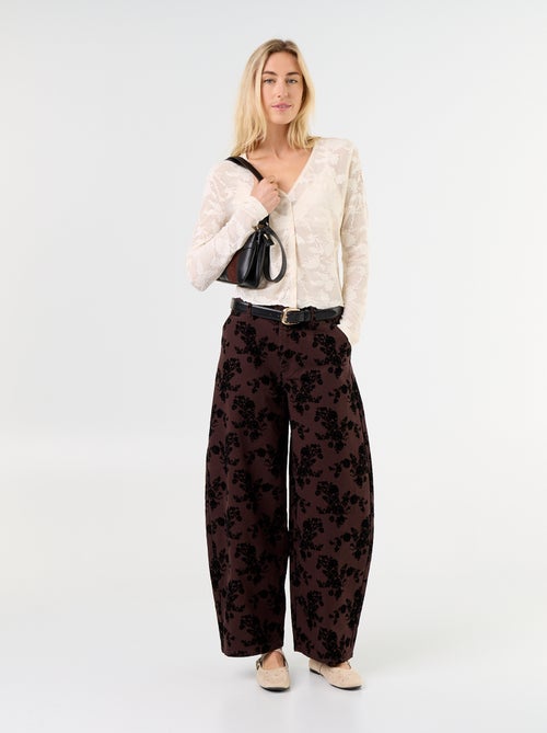 Pantalon forme barrel avec flocage - Kiabi Pantalon forme barrel avec flocage - Kiabi