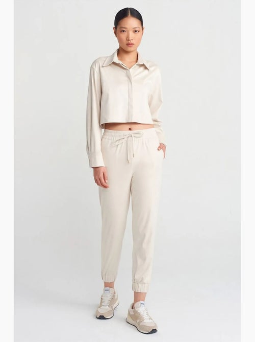 Pantalon jogger effet daim dilvin - Kiabi Pantalon jogger effet daim dilvin - Kiabi