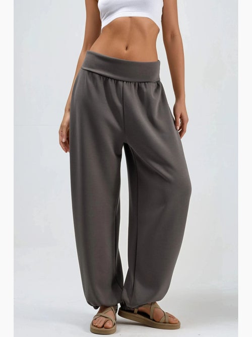 Pantalon jogger en maille à taille mi-haute et jambe large busem - Kiabi Pantalon jogger en maille à taille mi-haute et jambe large busem - Kiabi