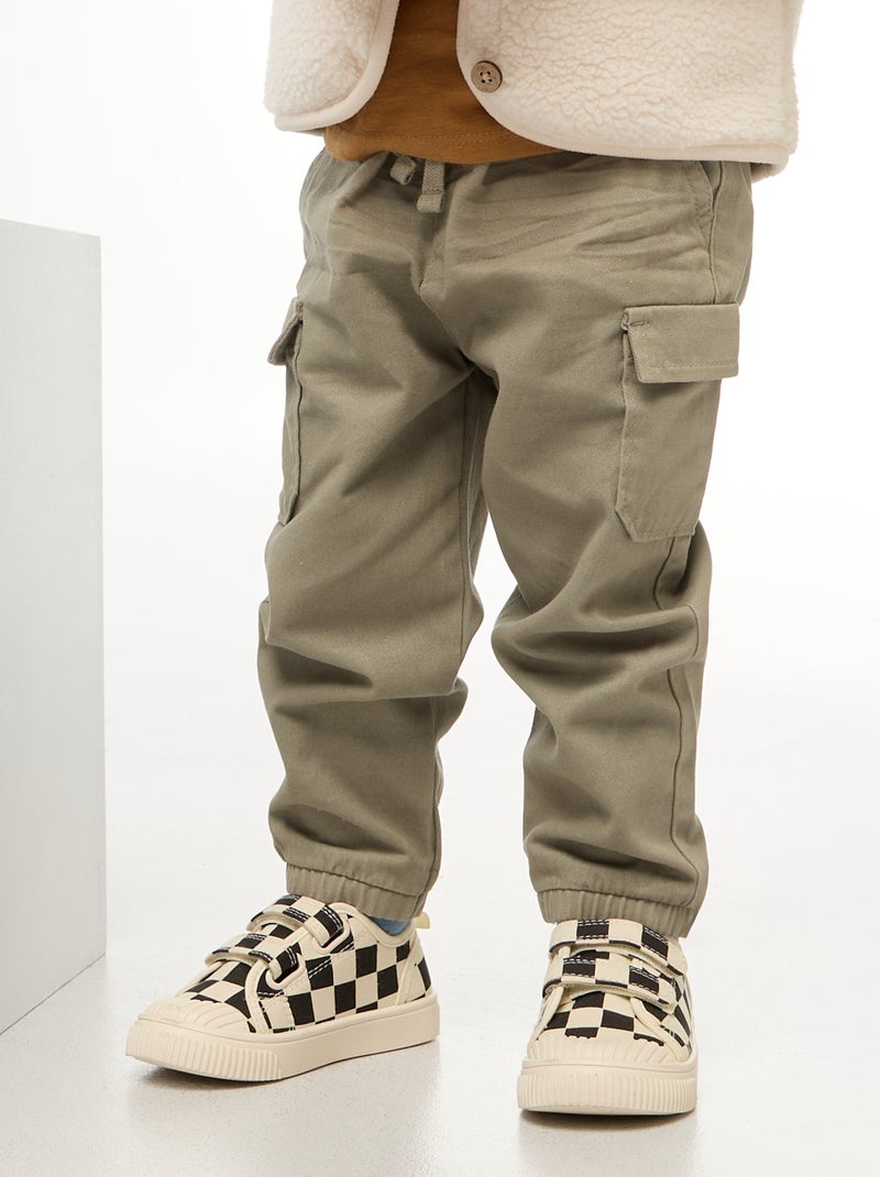 Pantalon jogger en twill avec poches à rabat Vert - Kiabi