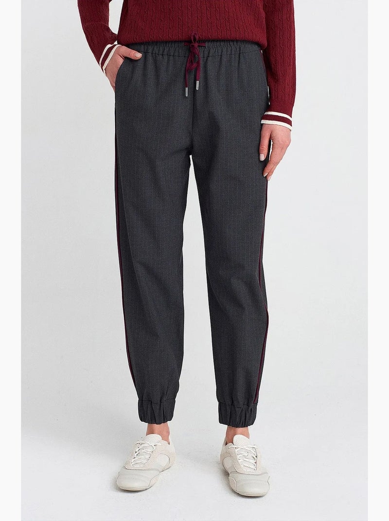 Pantalon jogger femme à taille élastique dilvin Gris Noir - Kiabi