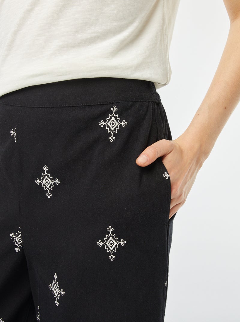 Pantalon large 3/4 avec broderies NOIR - Kiabi