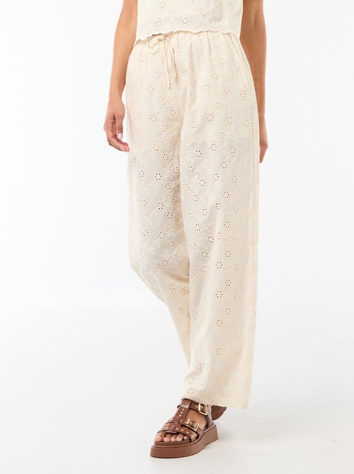Pantalon large à broderie anglaise en coton uni - Kiabi