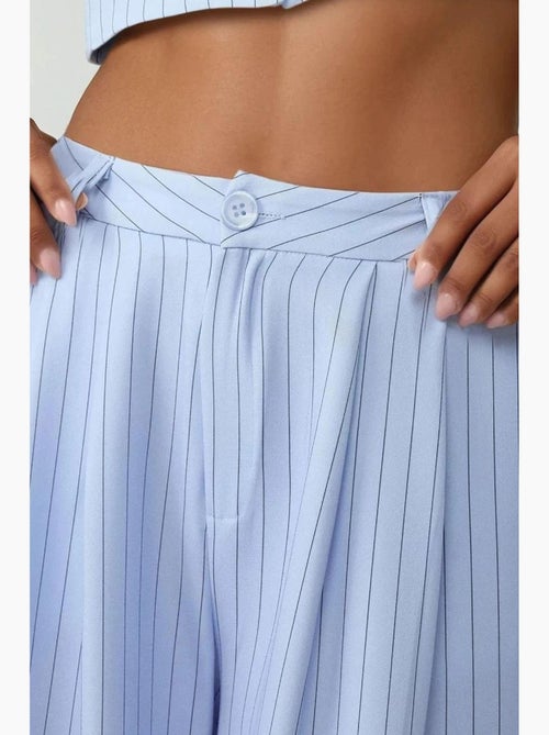 Pantalon large à rayures taille haute, collection pika hiccup - Kiabi Pantalon large à rayures taille haute, collection pika hiccup - Kiabi