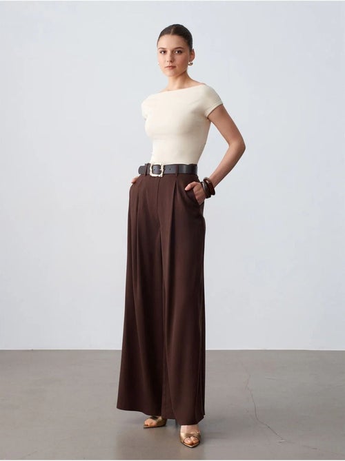 Pantalon large à taille haute et plis dilvin - Kiabi