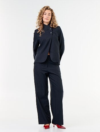 Pantalon large avec boutons dorés
