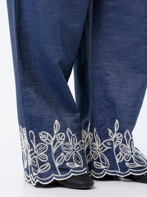 Pantalon large avec imprimés brodés - Kiabi Pantalon large avec imprimés brodés - Kiabi