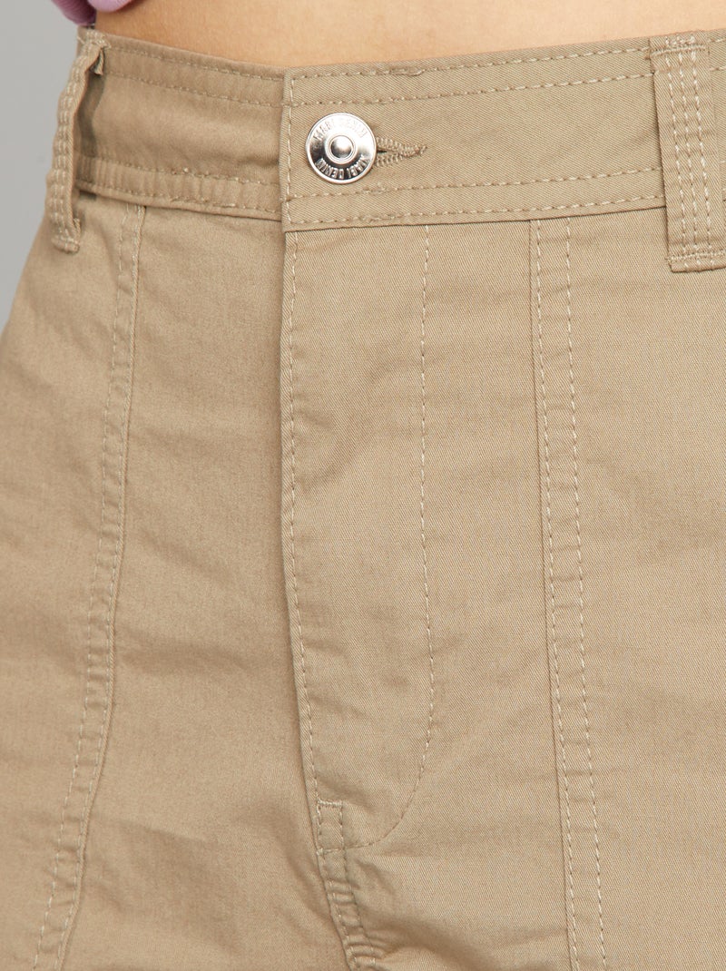 Pantalon large avec poches à rabats Beige - Kiabi