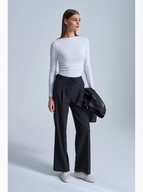 Pantalon large en crêpe avec cordon dilvin - Kiabi