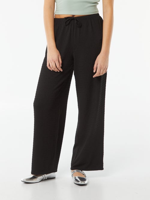 Pantalon large en maille crêpée - Kiabi