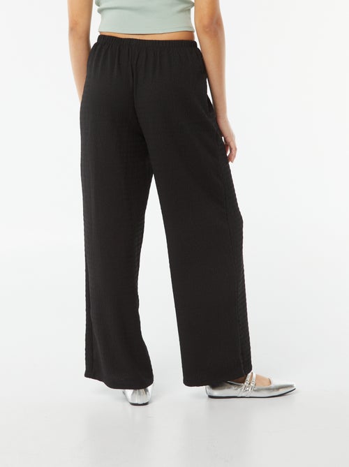 Pantalon large en maille crêpée - Kiabi